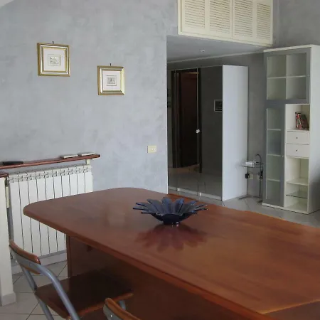 Lory Flat Near Skatepark Fiumicino Airport